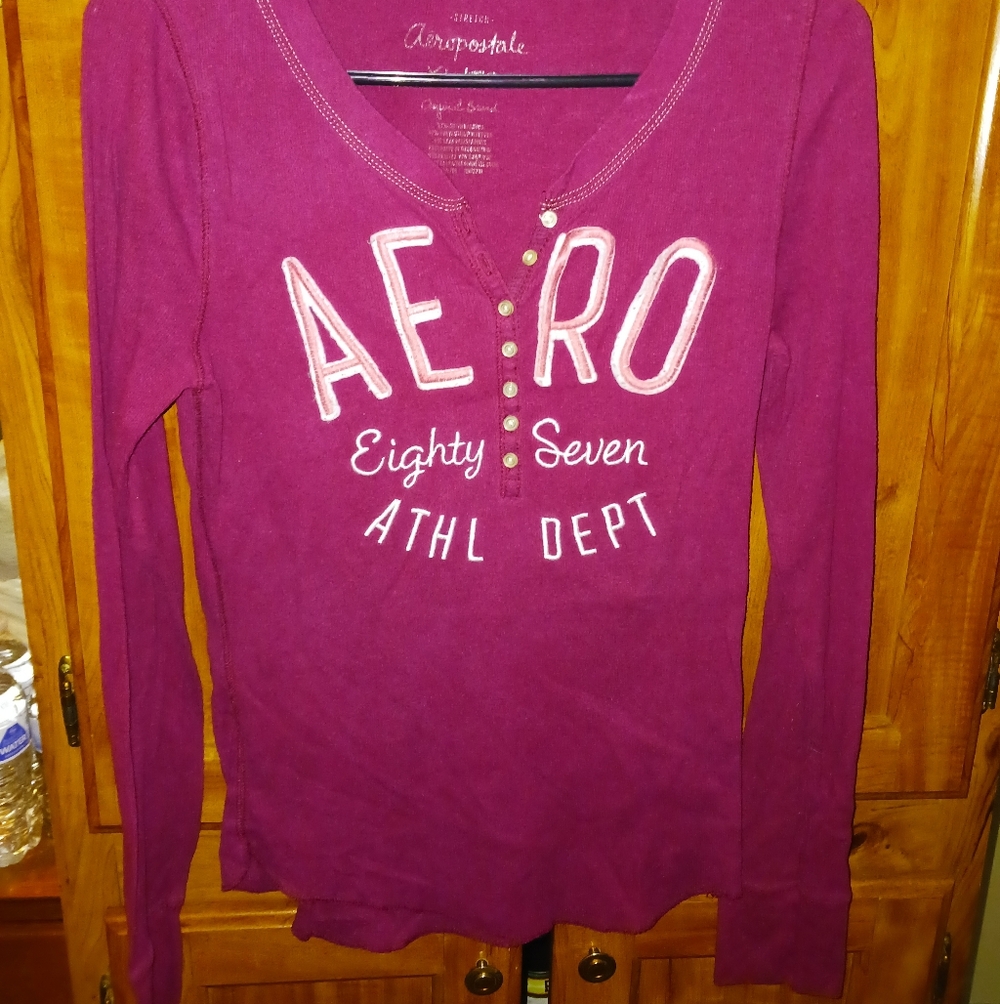 Aeropostale Magenta Graphic Long Sleeve Top